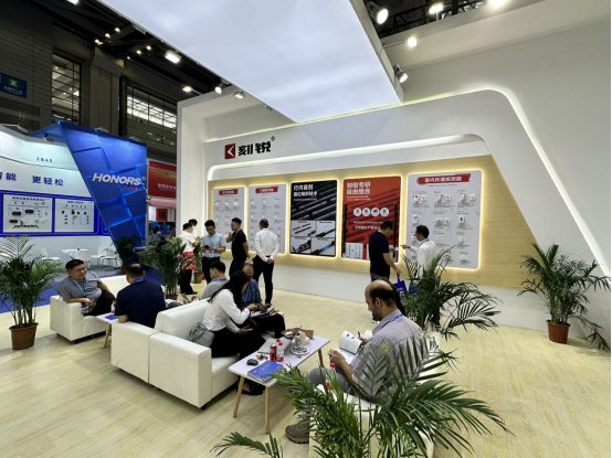 展會(huì)進(jìn)行時(shí)-現(xiàn)場直擊-2023安博會(huì)第二天,刻銳繼續(xù)精彩 展會(huì)進(jìn)行時(shí)-現(xiàn)場直擊-2023安博會(huì)第二天,刻銳繼續(xù)精彩